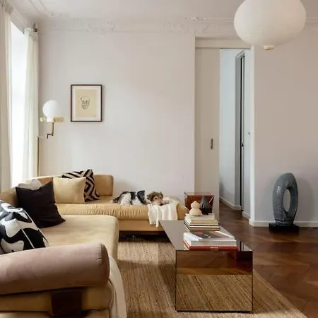 Apartment Mid-century, Artistic Apartment, National Stadium